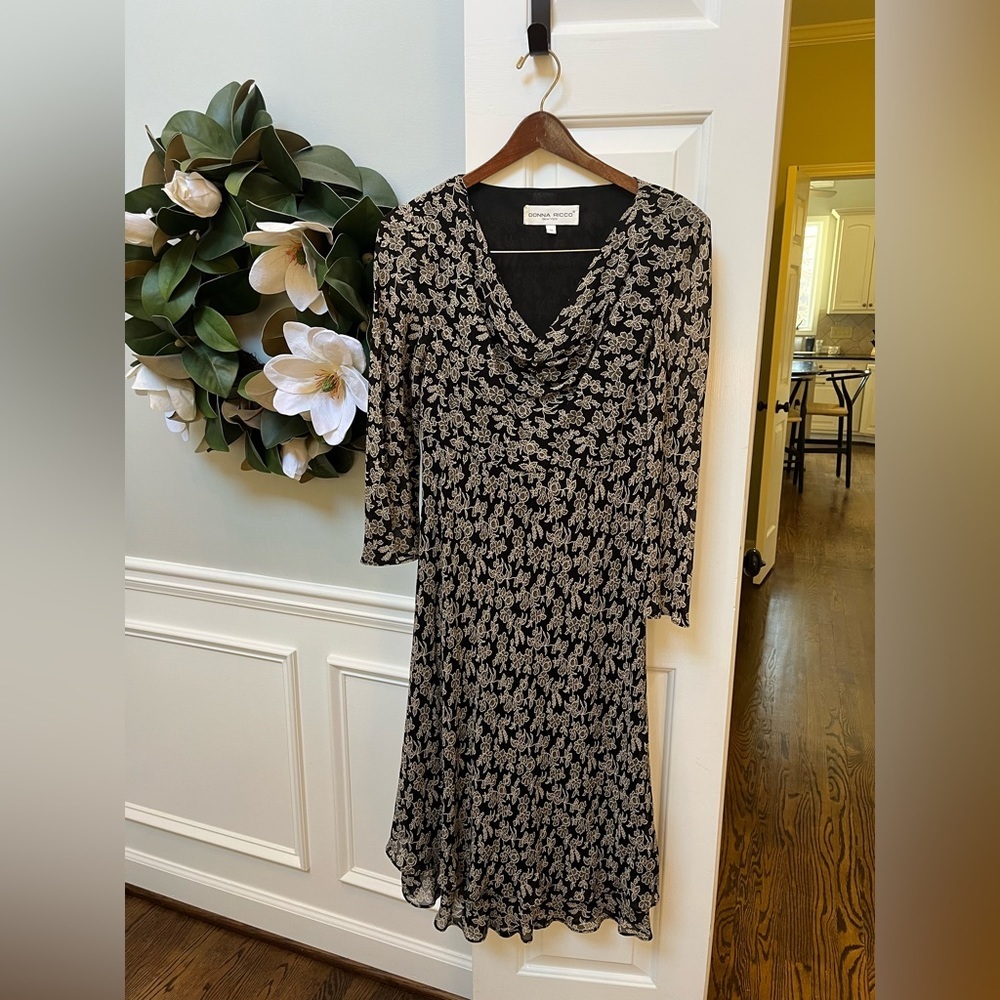 Donna Ricco Sz 10 Floral Black and White Dress